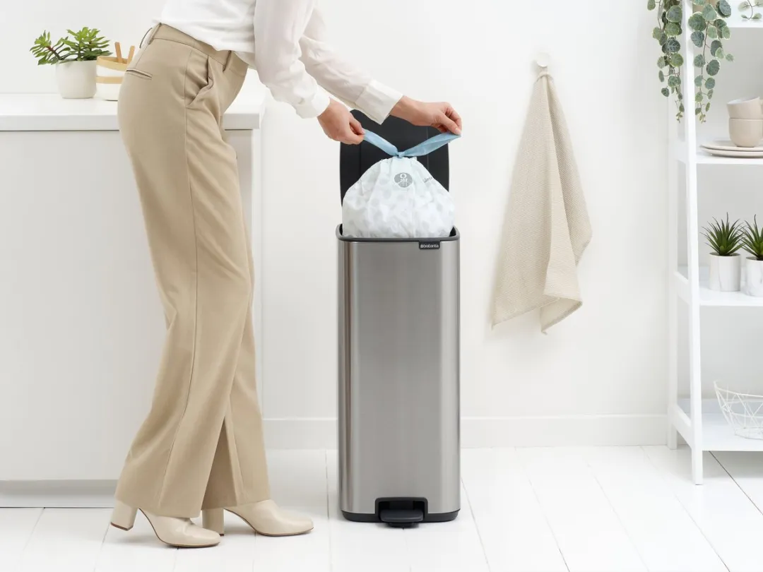 Brabantia Bo Pedaalemmer - 30 liter - Matt Steel Fingerprint Proof