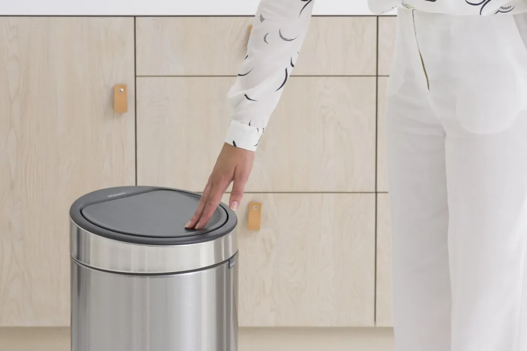 Brabantia Touch Bin Prullenbak 30L - Matt Steel