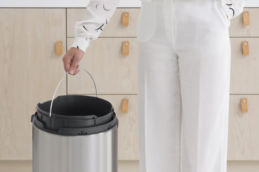 Brabantia Touch Bin Prullenbak 30L - Matt Steel