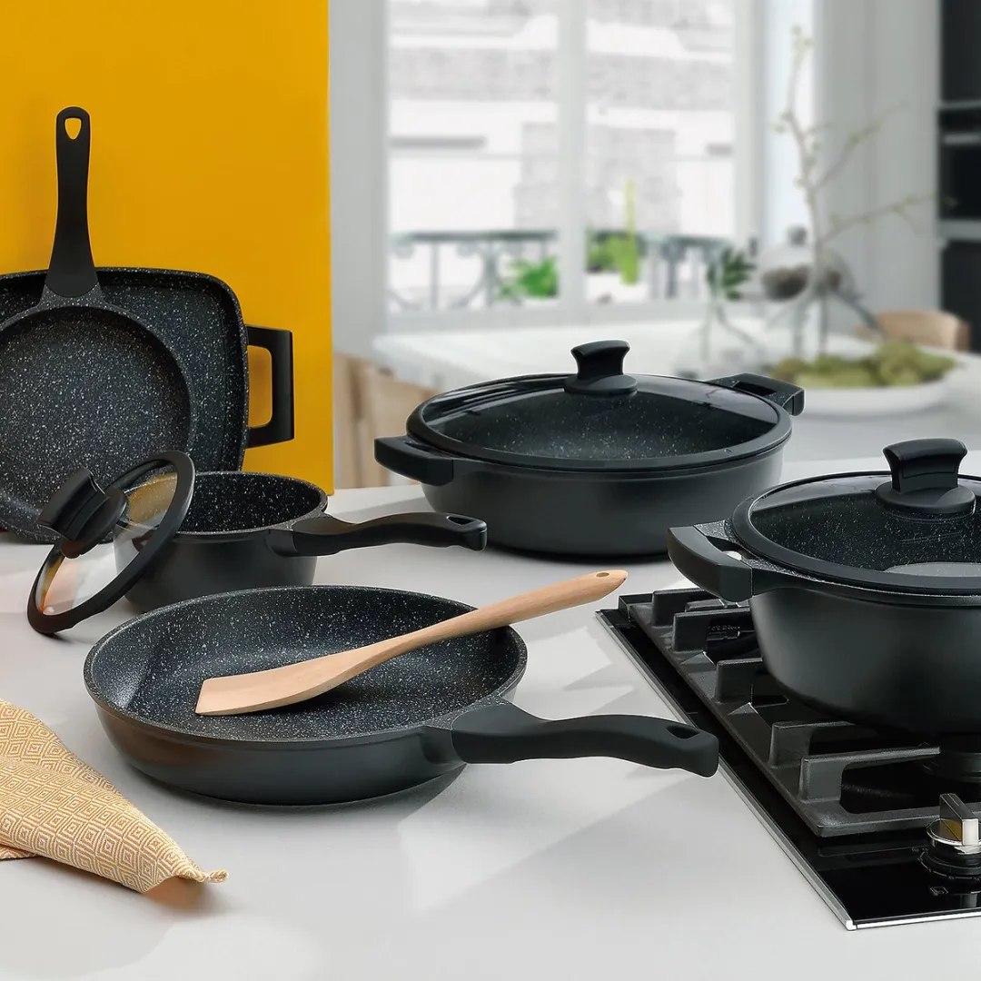 Kela Braadpan 20cm - 2L - Zwart