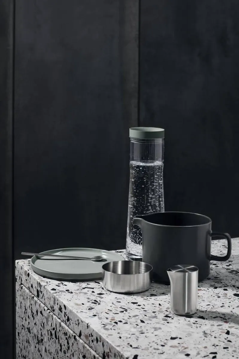 Blomus PILAR Schenkkan 1L - Mirage Grey