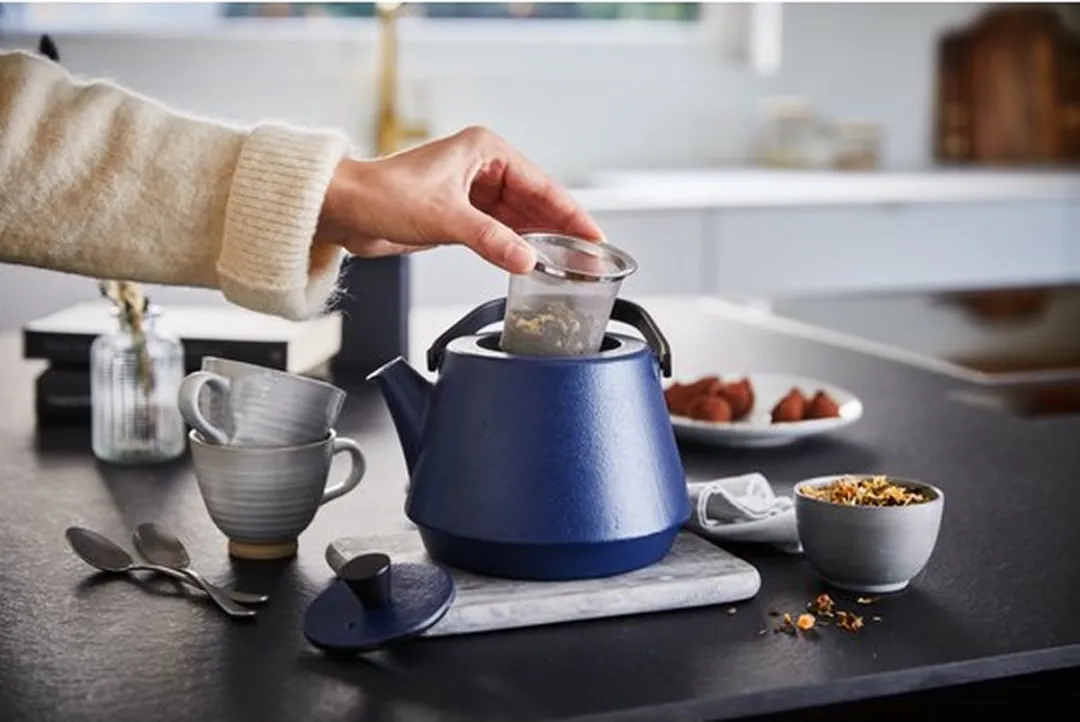 Beka Saga Indigo Theeketel 1,2L - Indigo blauw