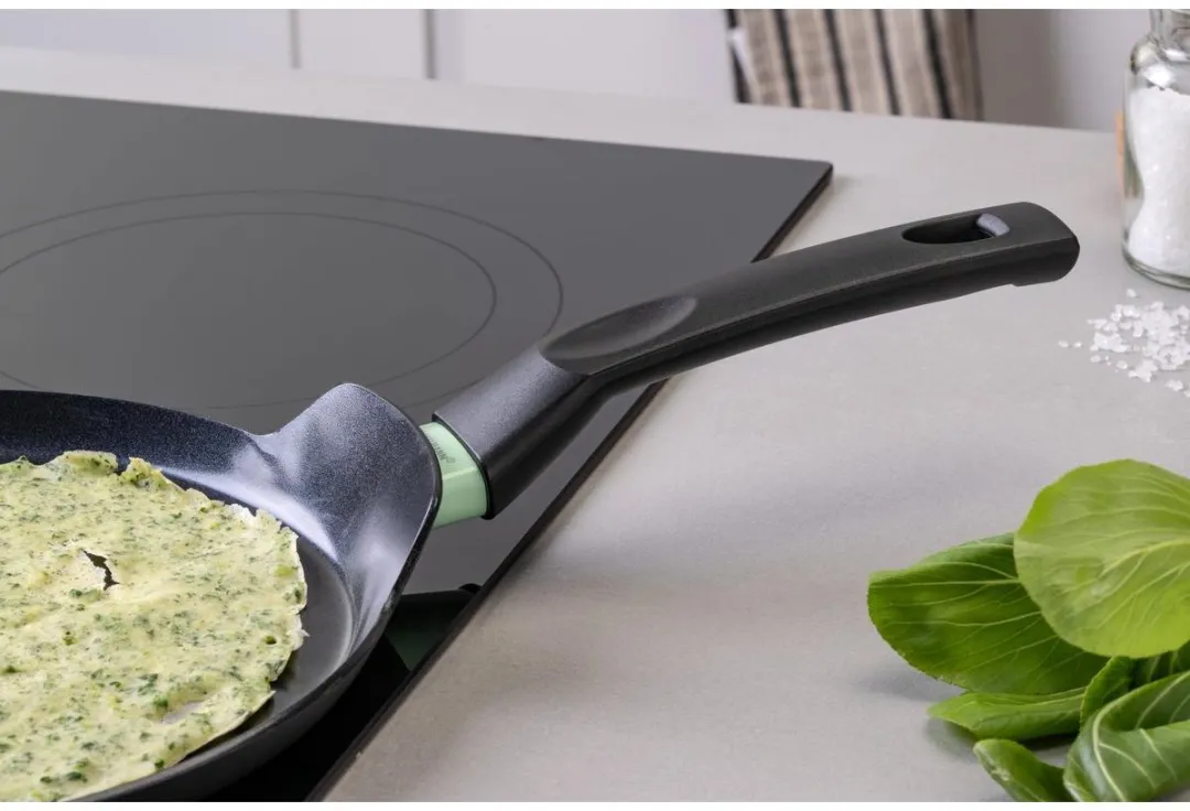 Fackelmann Chandeleur Set 26cm - Crêpière & Accessoires - Zwart/ Groen