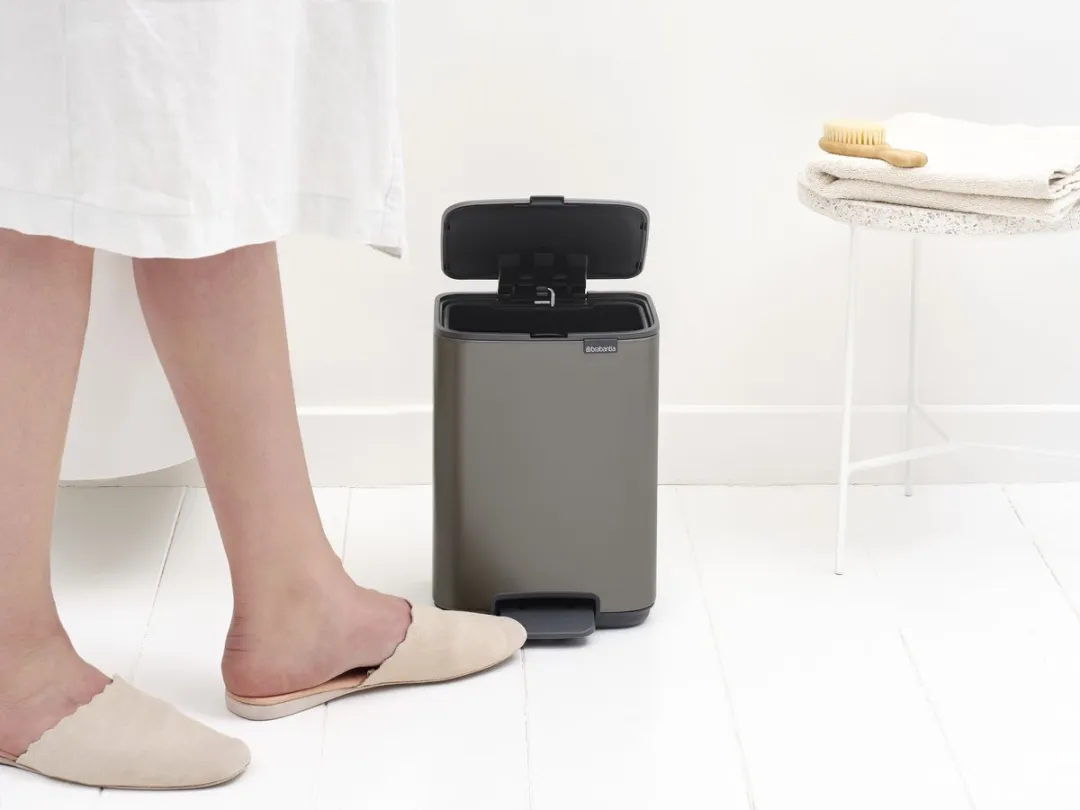 Brabantia Bo Pedaalemmer 4L - Platinum - afbeelding 6 van 6