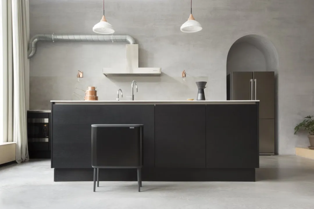 Brabantia Bo Touch Bin Prullenbak 34L - 2 Vakken Matt Black