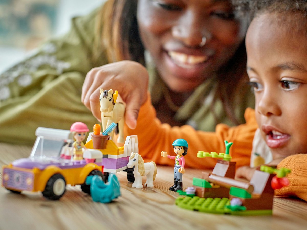 LEGO Friends Paard en pony aanhangwagen - 42634