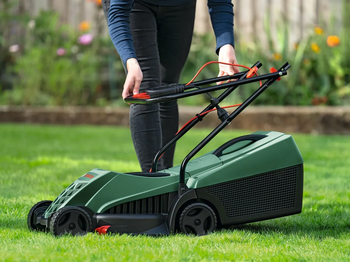 Bosch EasyRotak 32-235 Elektrische Grasmaaier 1200W - 32cm
