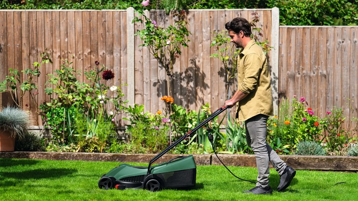 Bosch EasyRotak 32-235 Elektrische Grasmaaier 1200W - 32cm