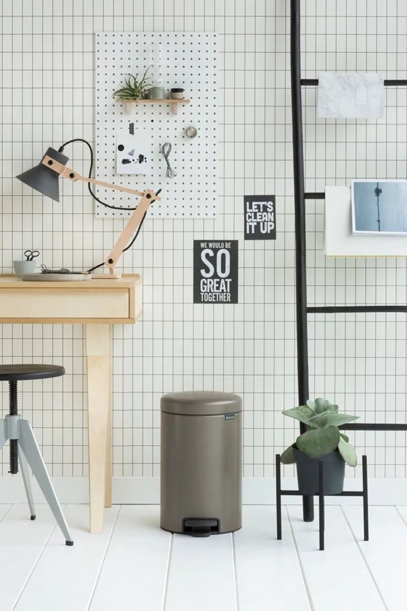 Brabantia NewIcon Prullenbak 12L - Platinum - afbeelding 6 van 6