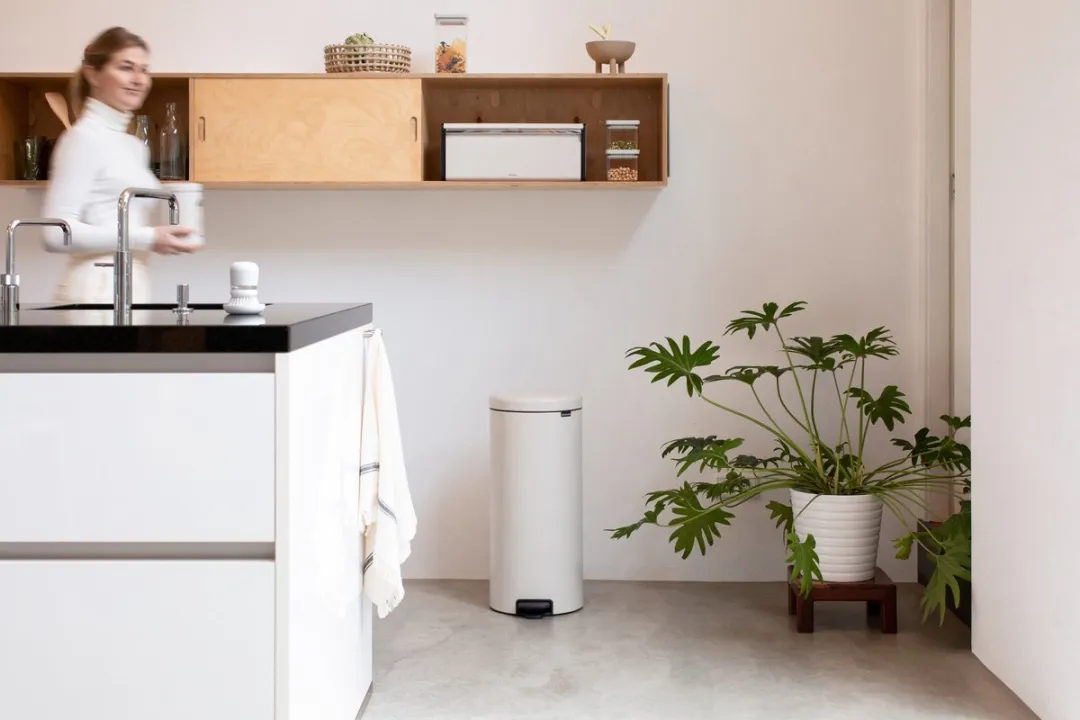Brabantia NewIcon Prullenbak 30L - Soft Beige