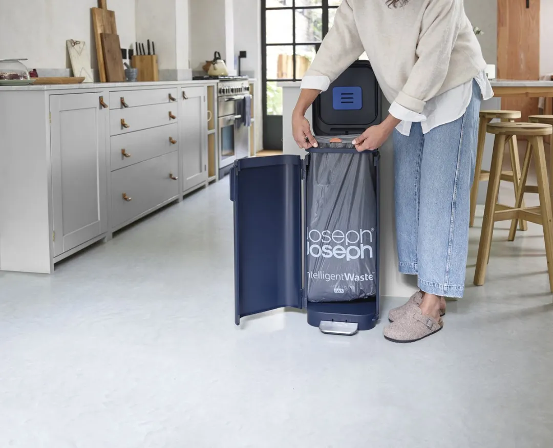 Joseph Joseph Porta Prullenbak 40L - Blauw