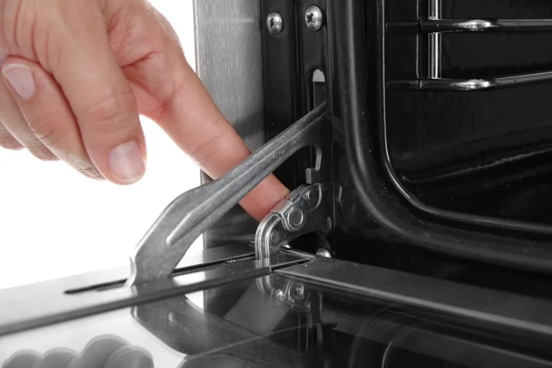 HENDI Heteluchtoven met vochtinjectie – 62L – 230V/2670W – 50-300°C – 4 trays – roestvrij staal