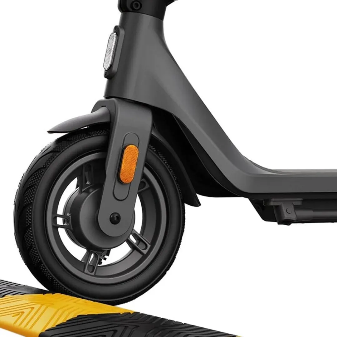 Xiaomi Electric Scooter 4 Lite EU 2nd Gen - 300W - 25km bereik - 25km/h - 10 inch banden - tot 15 graden heuvelopwaarts