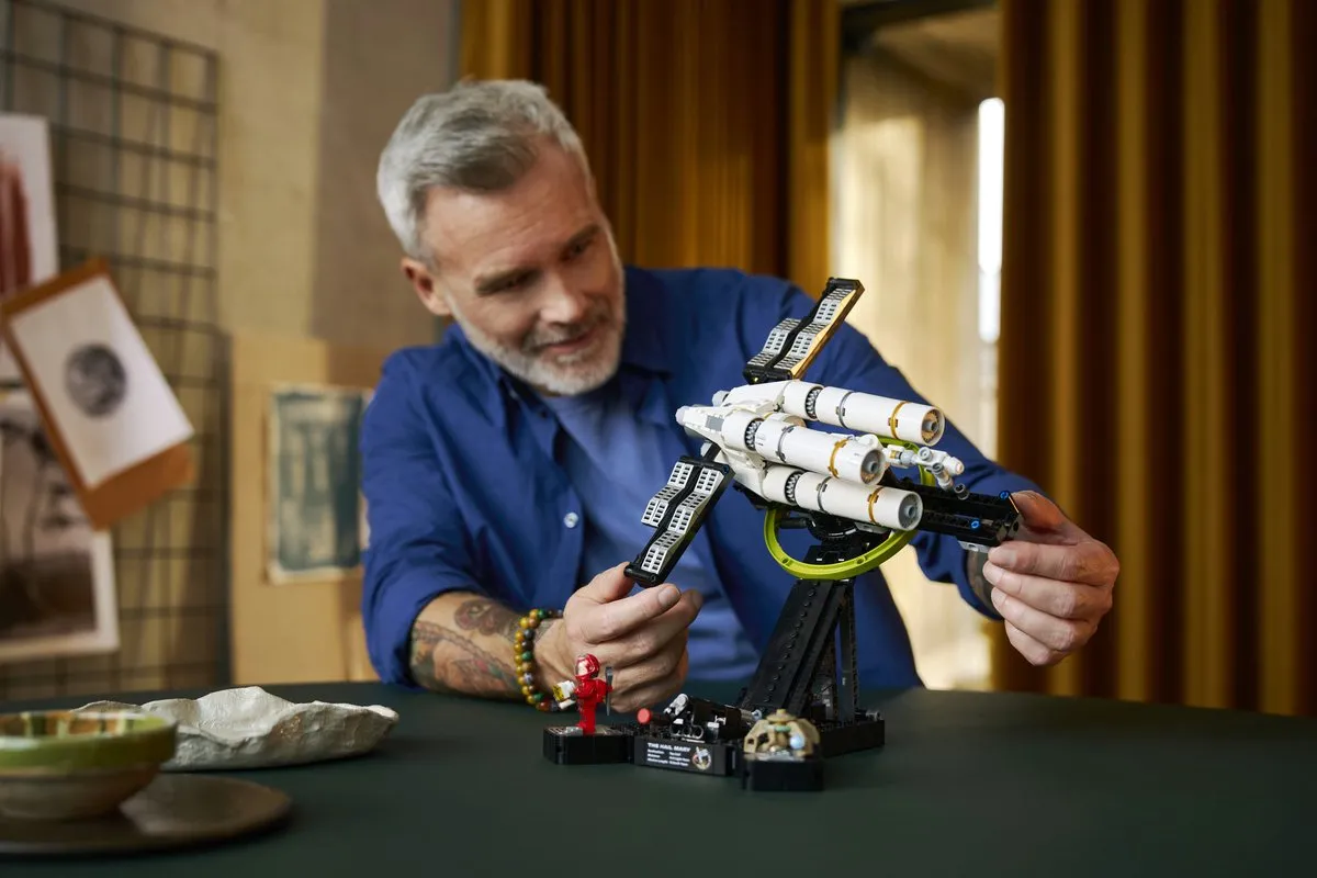 LEGO Creator Expert 11389 Project Hail Mary - 823 Stukken