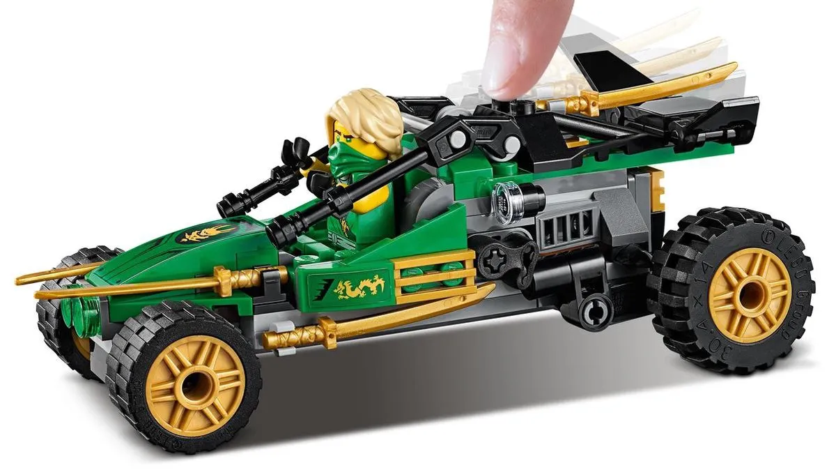 LEGO Ninjago Legacy Jungle Aanvalsvoertuig 71700