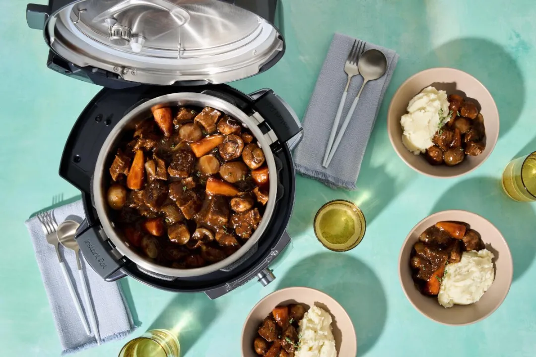 Instant Pot Pro WiFi 5,7L Multicooker - 1200W - 5 Porties