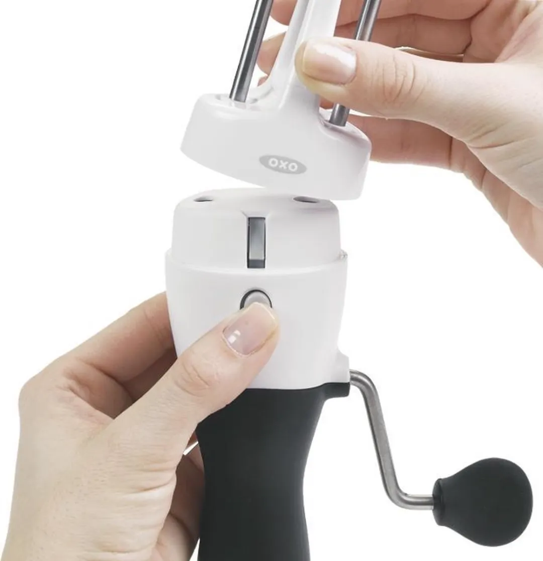 OXO Good Grips Ei Mixer 1126980 - Handmixer - Zilver