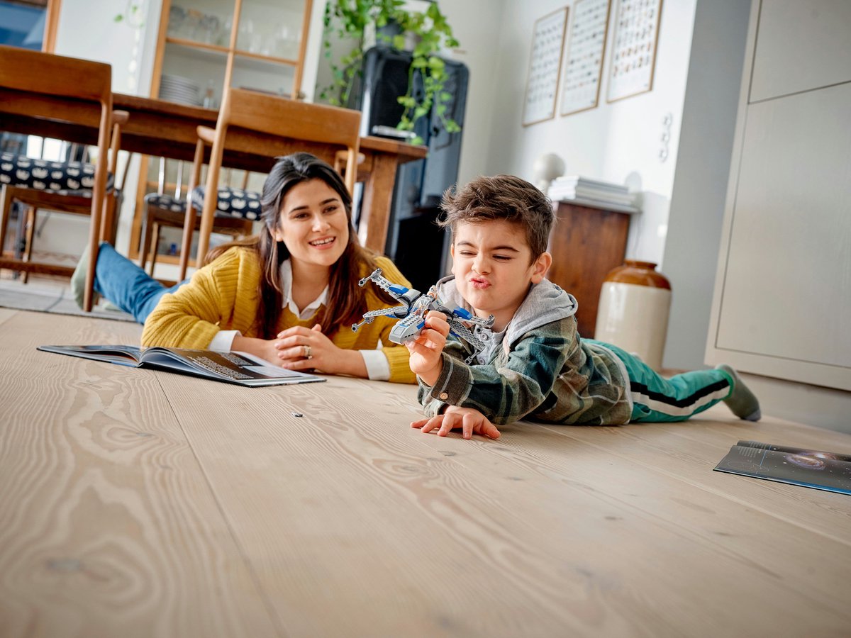 LEGO Star Wars 4+ Resistance X-Wing - 75297