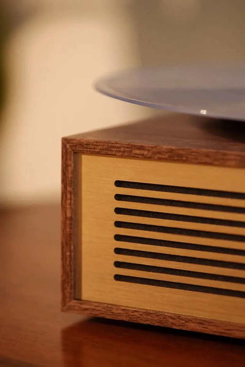 Crosley Miles platenspeler - Walnoot - Bluetooth in/uit