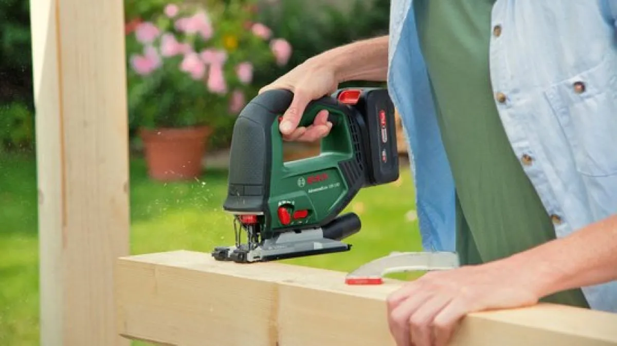 Bosch AdvancedSaw 18V-140 Accudecoupeerzaag - 3 Zaagbladen T144D - afbeelding 6 van 6