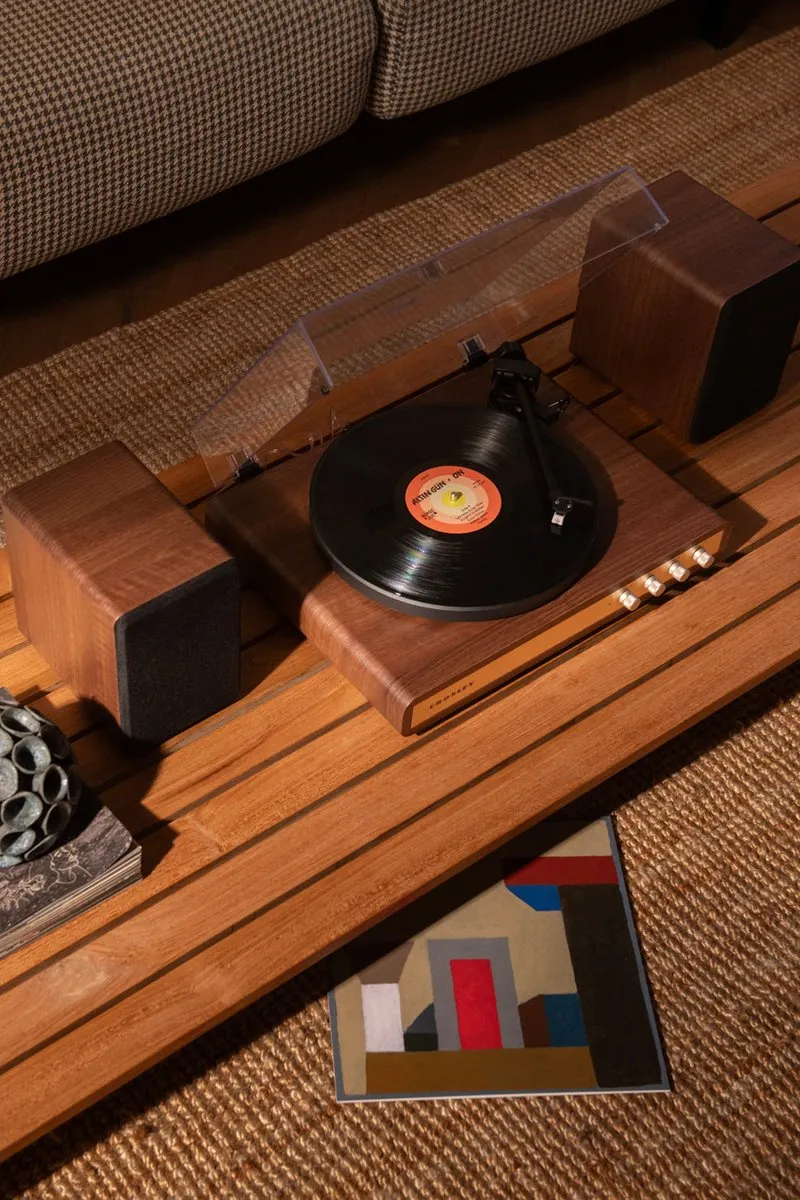 Crosley C65 Walnoot Platenspeler met speakers - C65A-WAGL4