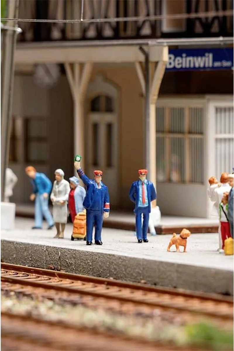 Faller Railway Staff Period V FA151624 Straatdecoratie H0 - Neutral