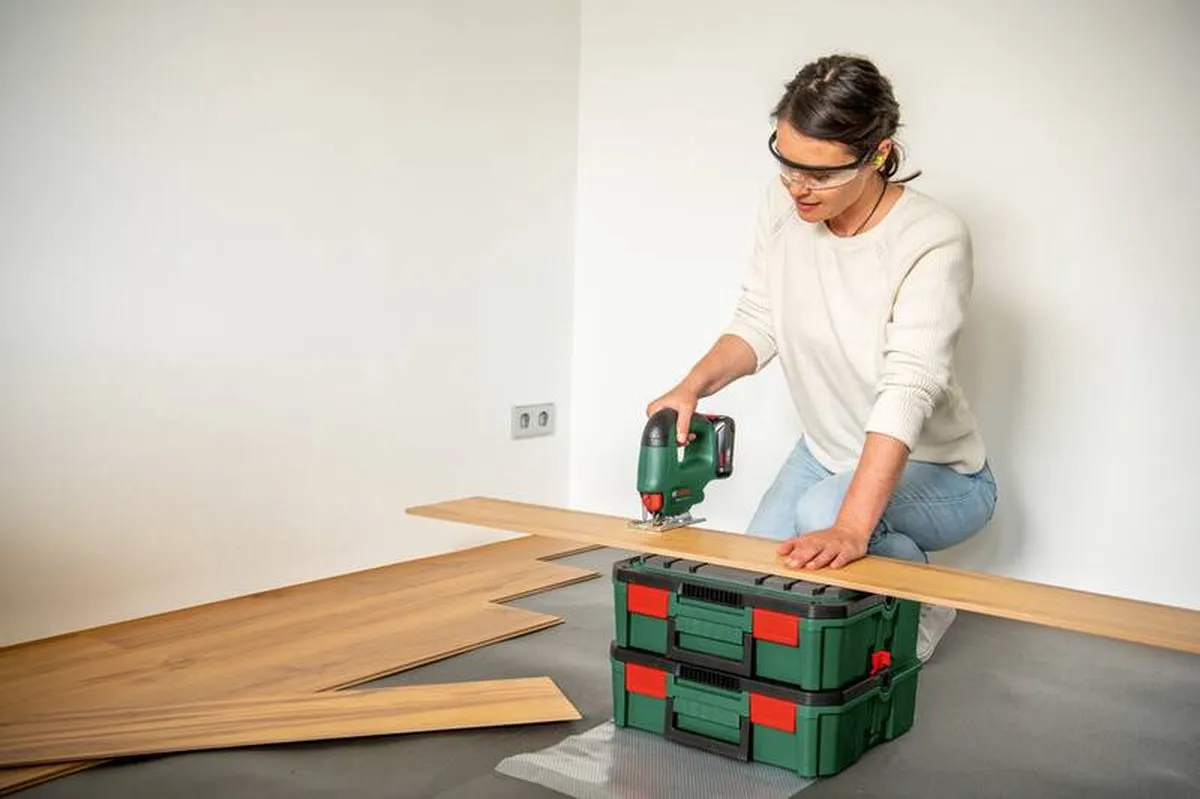 Bosch EasySaw 18V-70 Decoupeerzaag