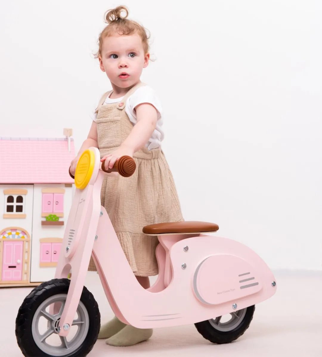 New Classic Toys® Houten Loopfiets - Scooter - Roze - Zithoogte 33 centimeter