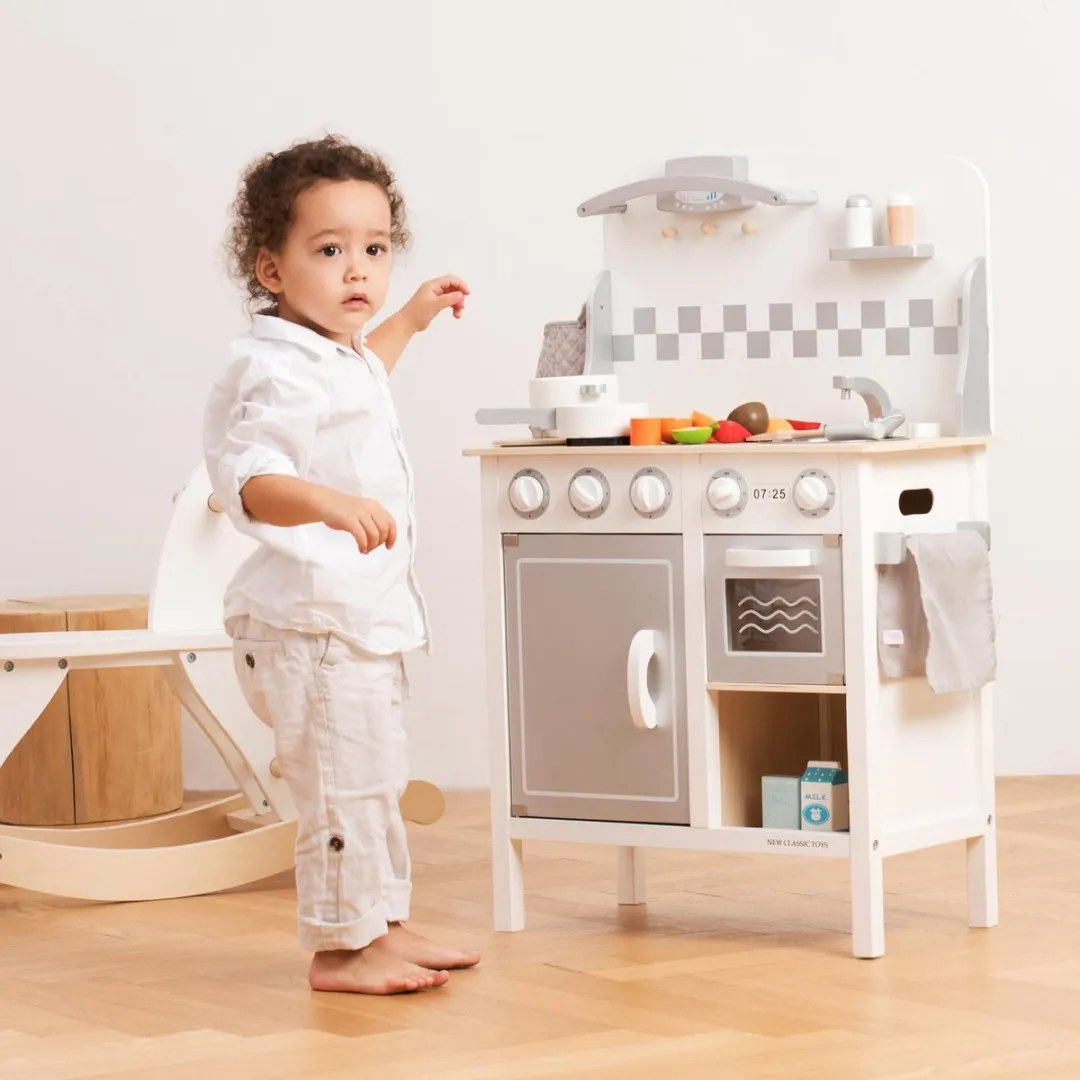 New Classic Toys Houten Speelkeuken DeLuxe Wit - 55cm