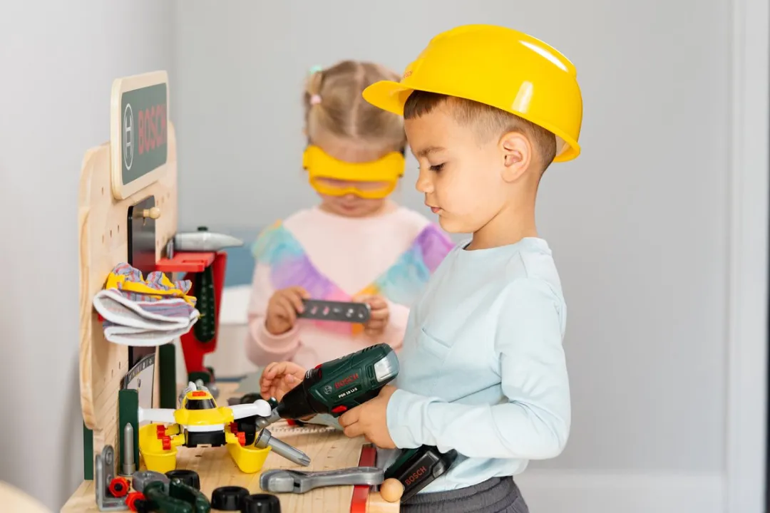 Klein Toys Bosch Mini Speelgoedwerkbank - 100-delig Multicolor - afbeelding 6 van 6