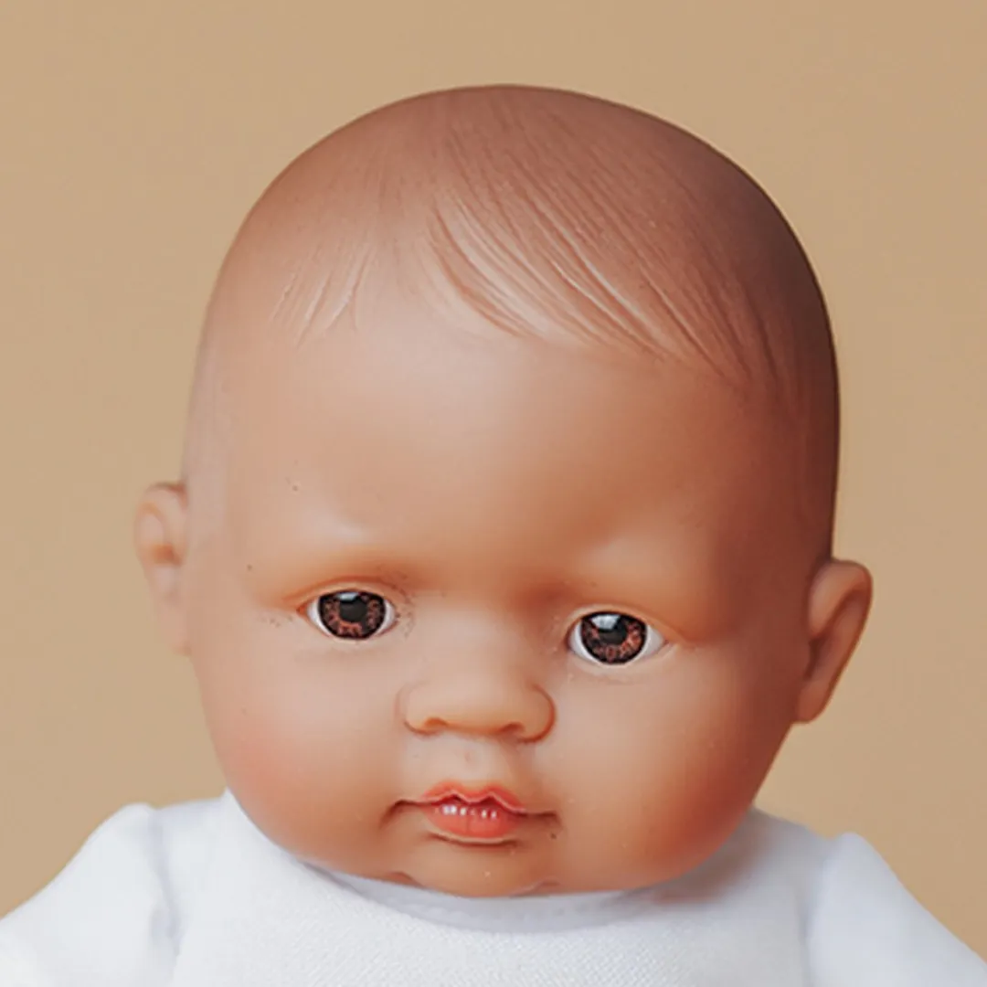 Miniland Babypop Educatief Speelgoed Latijnse Jongen 21cm - Multicolor