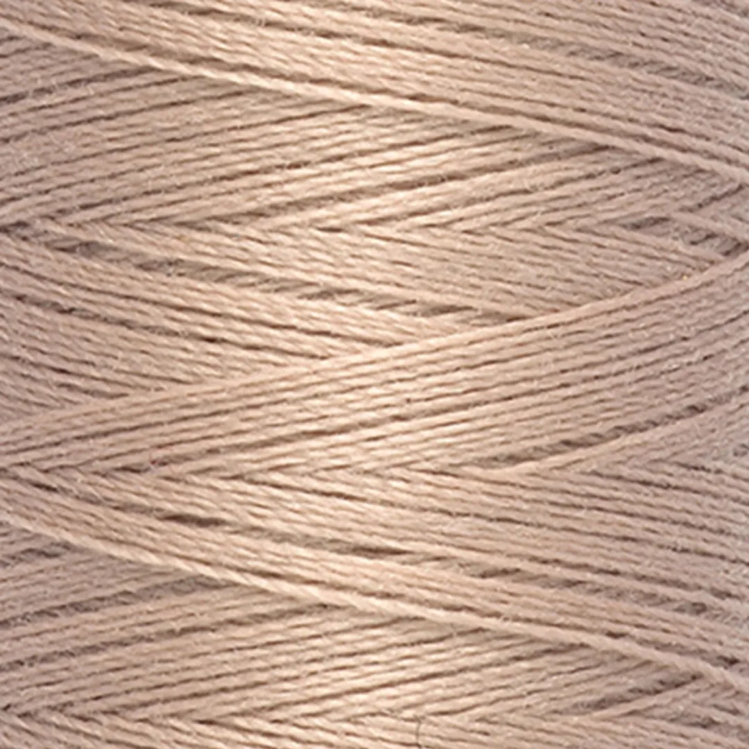 Gutermann Polyester Naaigaren 422 - Beige