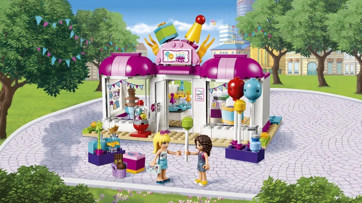 LEGO Friends Heartlake Feestwinkel 41132 - 176 Stukken - 2 Minifiguren