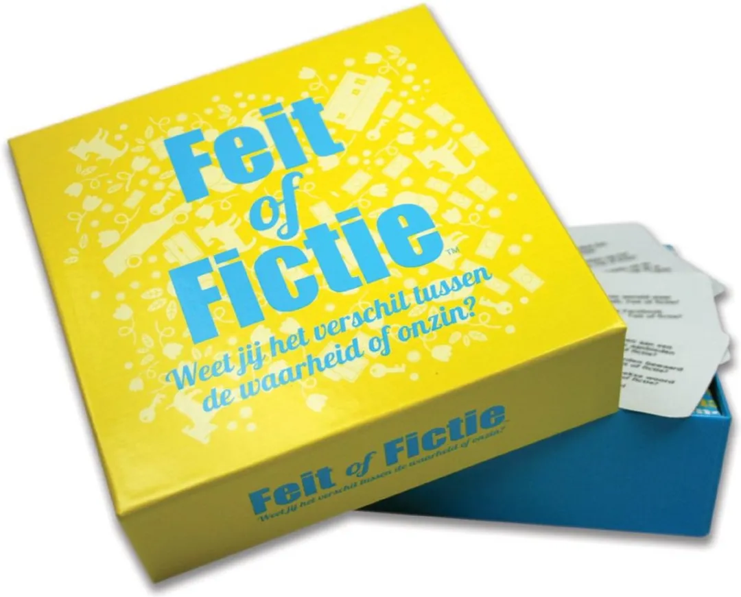 Hygge Games Feit of fictie Kaartspel - 2+ Spelers
