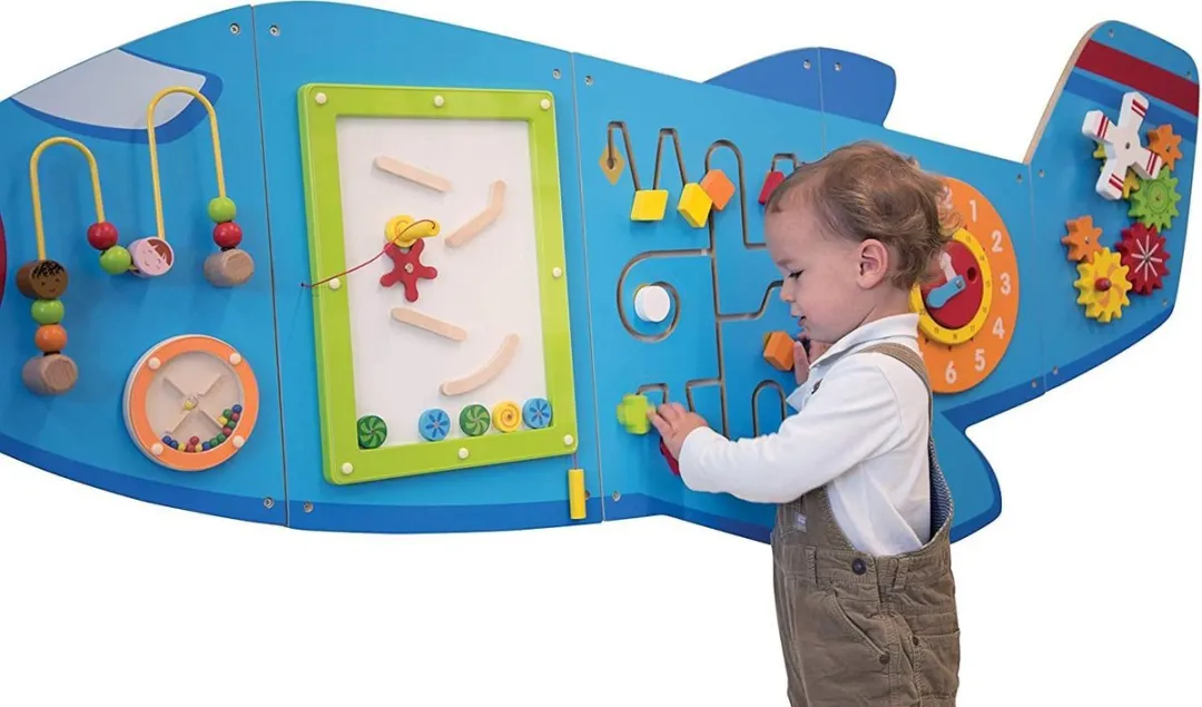 Viga Toys Wandspeelbord Vliegtuig 180cm - Blauw