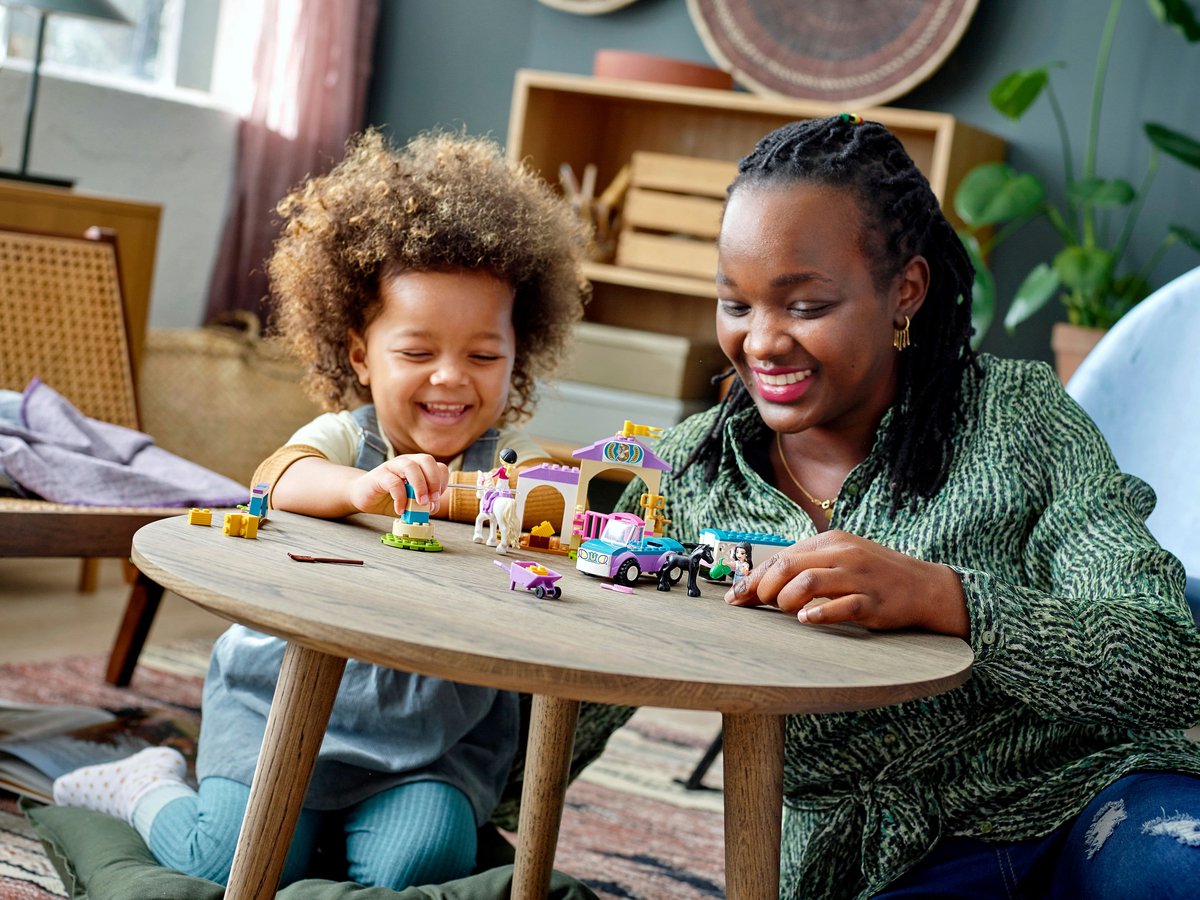 LEGO Friends 4+ Paardentraining en Aanhanger - 41441