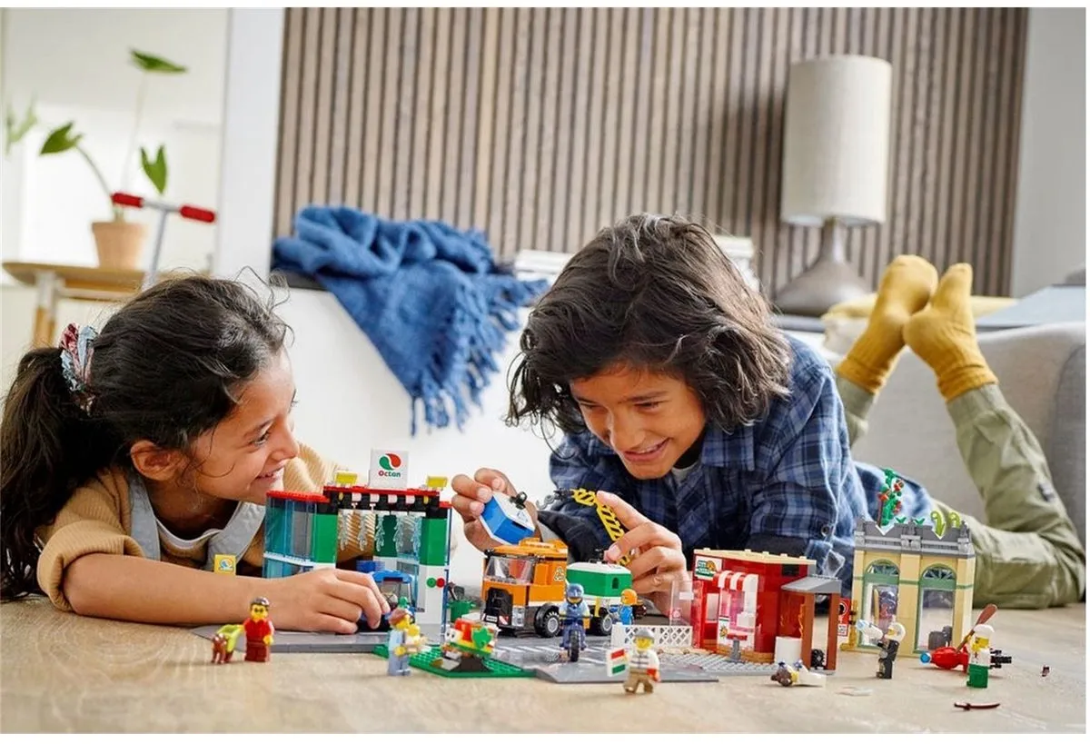 LEGO City Stadscentrum 60292 - 790 Stukken - Multikleur