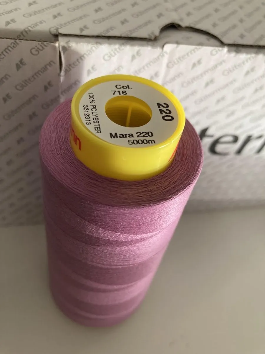 Gutermann Lockgaren 716 Roze 5000m
