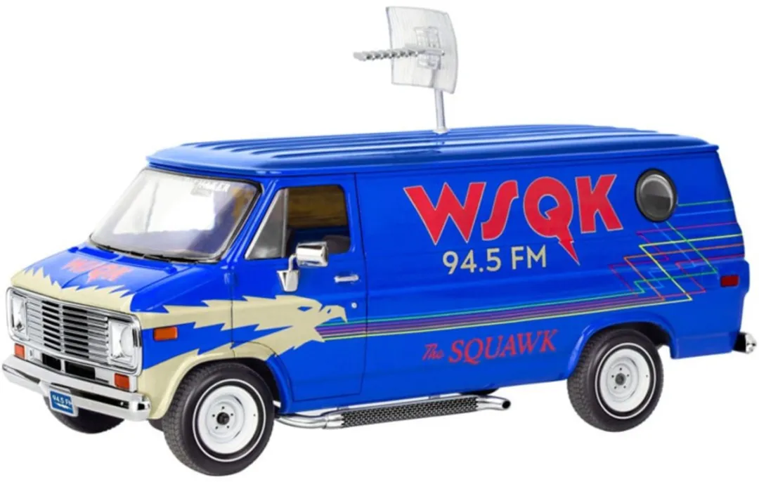 Revell 67732 Stranger Things GMC WSQK Squawk Van Modelbouwpakket 1:25 - 73 Onderdelen