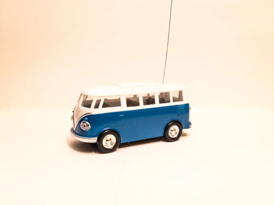 Toi-Toys Retro Bus 009651 - Blauw/Wit