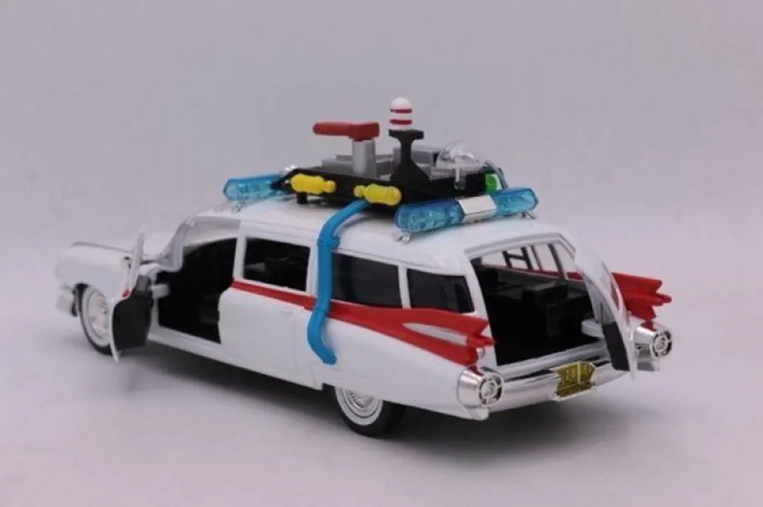Jada Toys 1/24 Cadillac Ecto-1 Ghostbusters - Multicolor