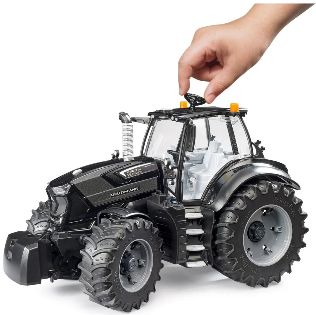 Bruder DEUTZ-FAHR 8280 TTV Warrior Speelgoedtrekker - Noir