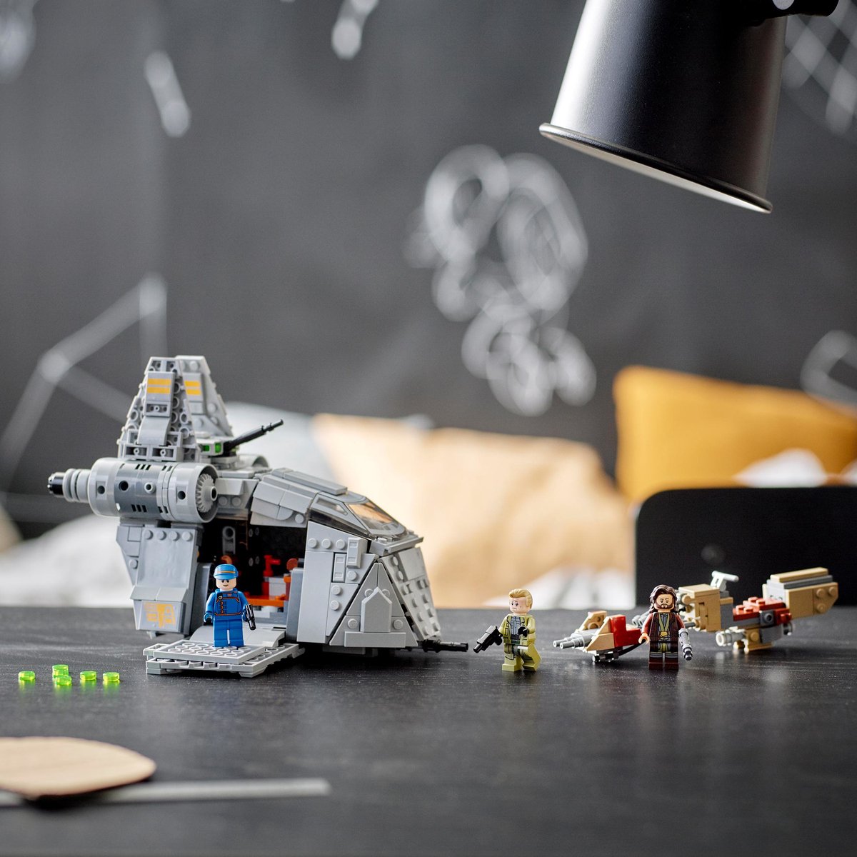 LEGO Star Wars 75338 Hinderlaag op Ferrix Bouwset