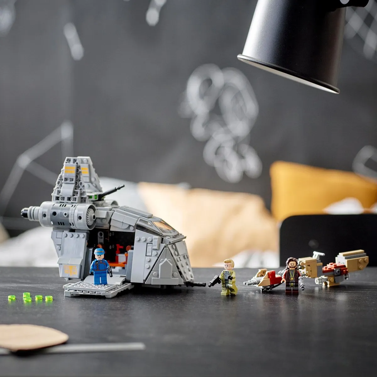 LEGO Star Wars 75338 Hinderlaag op Ferrix Bouwset - 679 Stukken