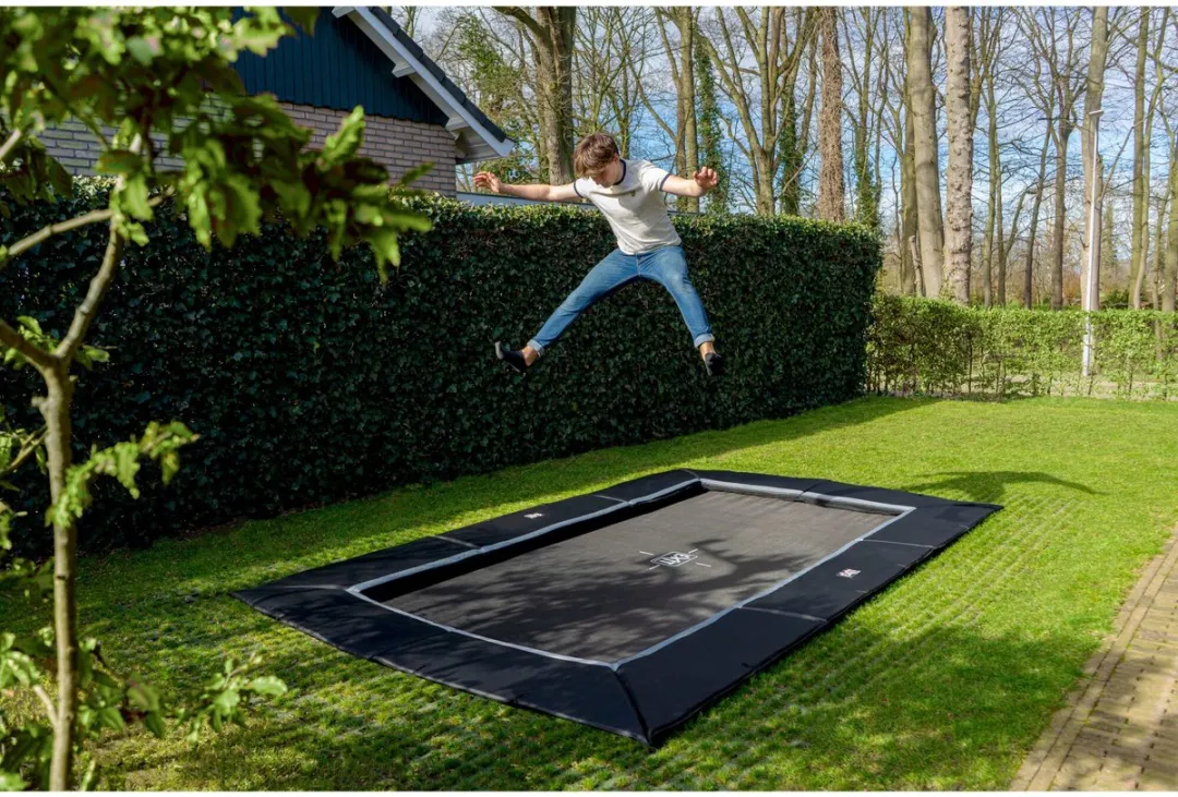 EXIT Dynamic Groundlevel Trampoline 519cm - Zwart