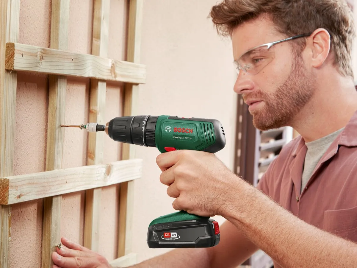 Bosch EasyImpact 18V-38 Accuklopboorschroevendraaier 18V
