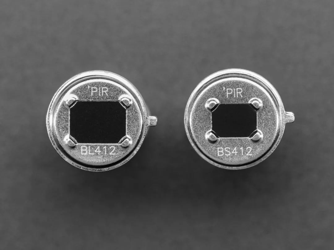 Adafruit Mini Basic PIR Sensor BS412 4666 - Meerkleurig