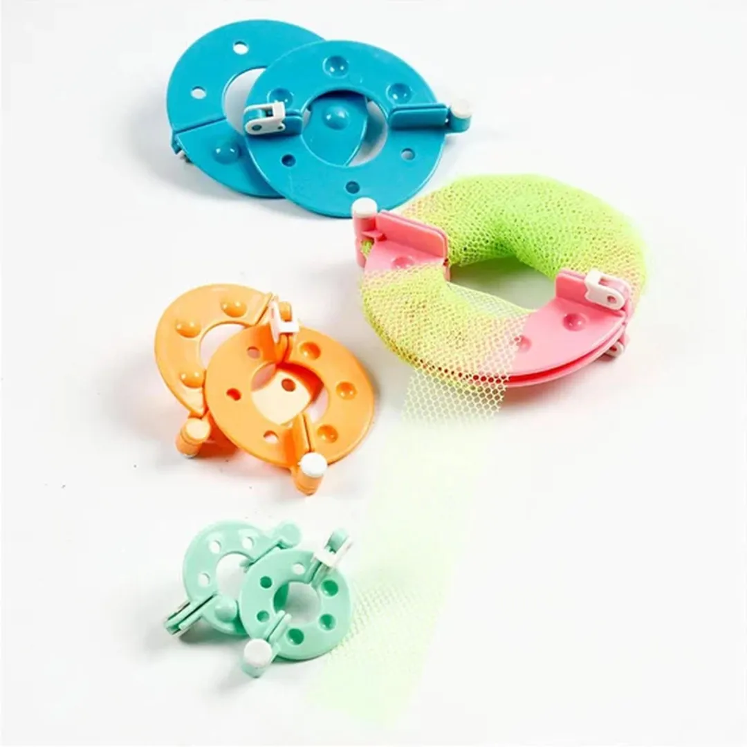 Creativ Company Pom Pom Maker 46135 - 3,5-8,5cm - Multicolor