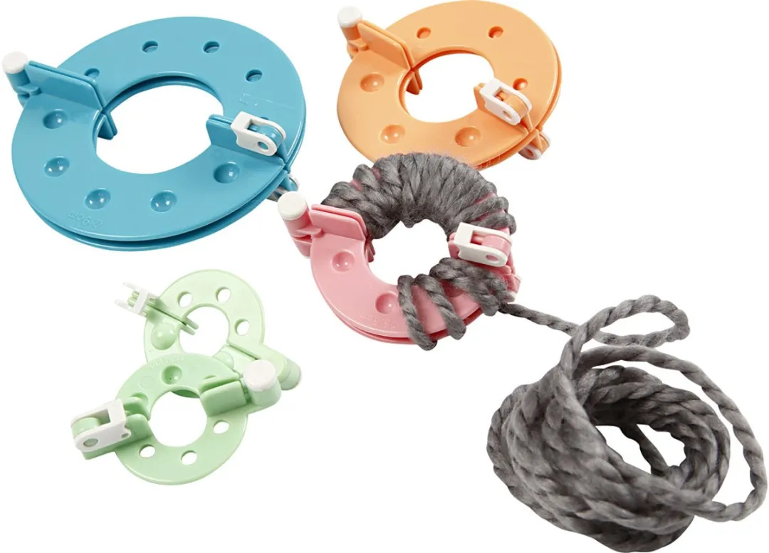Creativ Company Pom Pom Maker 46135 - 3,5-8,5cm - Multicolor