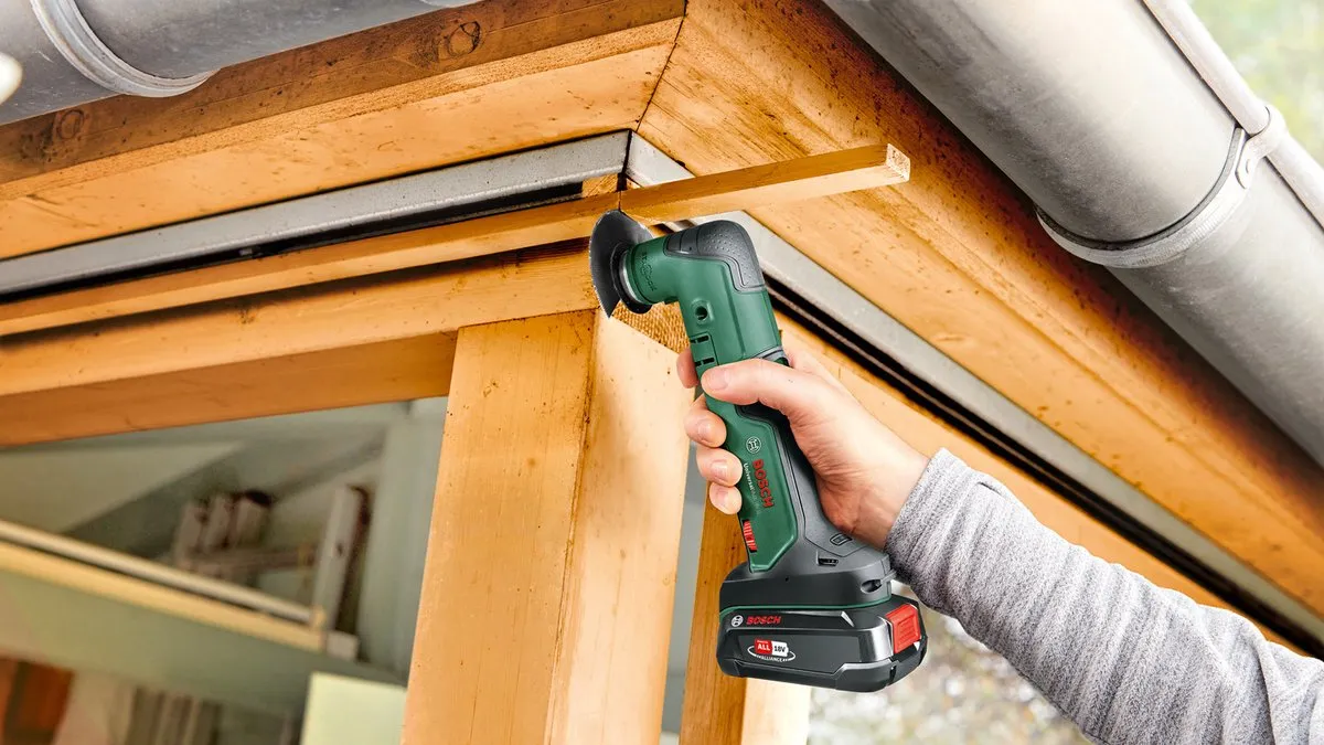 Bosch UniversalMulti 18V-32 Multitool - 6 Accessoires